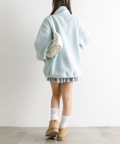 OLIVE des OLIVE（オリーブデオリーブ）の「ボアチュニック（Tシャツ/カットソー・レディース・ネイビー/ベージュ/サックスブルー/オフホワイト・FREE）」の17枚目の写真