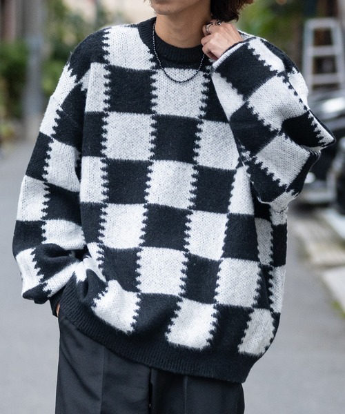 JOHN'S CLOSET（ジョンズクローゼット）の「【13】モヘアライク フラッグロゴ ジャガード クルーネックニット（ニット/セーター・メンズ・ブラック系その他/オフホワイト/グレー系その他/ブラック/イエロー/ネイビー/ライトグレー系/ブルー/グレー系・LARGE/MEDIUM）」の5枚目の写真