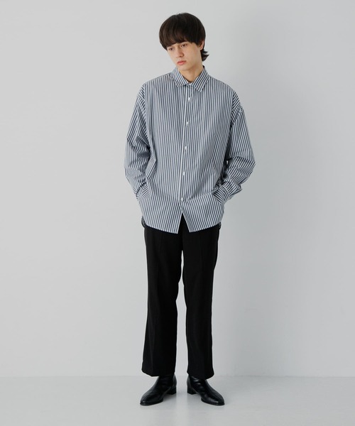 SENSE OF PLACE by URBAN RESEARCH（センスオブプレイスバイアーバンリサーチ）の「『ユニセックス』ストライプルーズシャツ（シャツ/ブラウス・メンズ・ホワイト/チャコールグレー/ネイビー・MEDIUM/LARGE）」の8枚目の写真