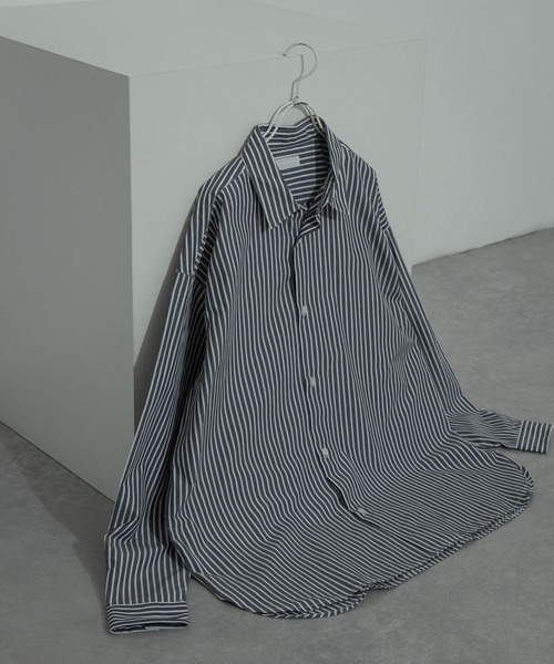 SENSE OF PLACE by URBAN RESEARCH（センスオブプレイスバイアーバンリサーチ）の「『ユニセックス』ストライプルーズシャツ（シャツ/ブラウス・メンズ・ホワイト/チャコールグレー/ネイビー・MEDIUM/LARGE）」の15枚目の写真