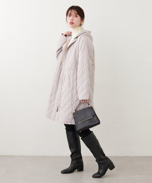 natural couture(ナチュラルクチュール)の「ウエストドロスト中綿キルトコート(その他アウター・レディース・アイボリー/グレイッシュベージュ/ブラック/ネイビー・FREE)」の14枚目の写真