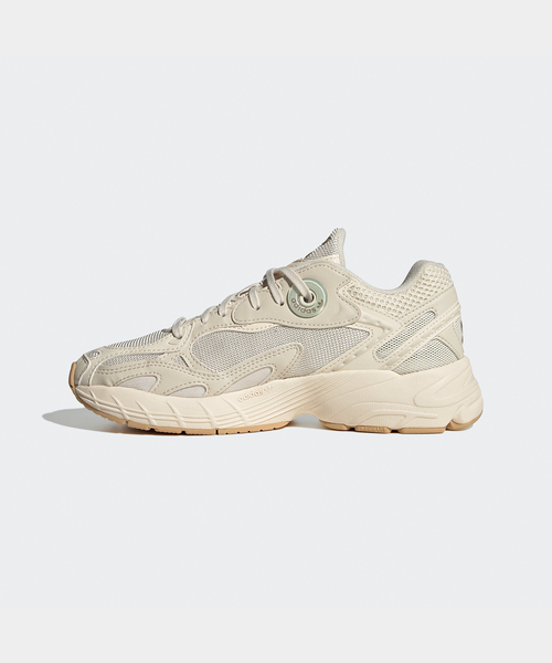 adidas Originals(アディダスオリジナルス)の「《WEB限定追加》【adidas Originals/アディダスオリジナルス】ASTIR W GV9200(スニーカー・レディース・ベージュ・24.5cm/24cm/23.5cm/23cm)」の2枚目の写真