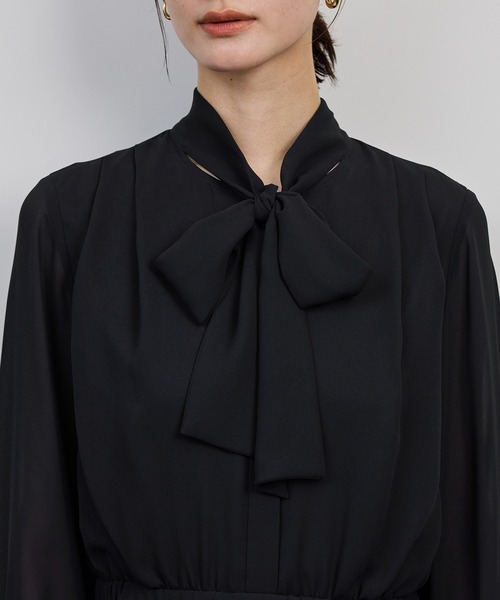 ROPE'（ロペ）の「ジョーゼットシフォンプリーツワンピース・25AW（ワンピース・レディース・ベージュ/ネイビー・36/38）」の17枚目の写真