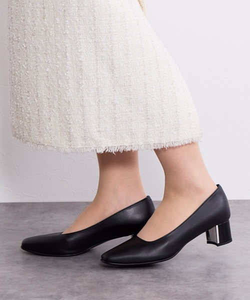 HIMIKO(ヒミコ)の「【Made in Japan】【HIMIKO】スクエアトゥメタルプレートヒールパンプス/651112(パンプス・レディース・ベージュ系その他/ブラック/グレイッシュベージュ/ブラック系その他4/ダークブラウン・23.5cm/23.0cm/22.5cm/22.0cm/25.0cm/24.5cm/24.0cm/21.5cm/25.5cm/26.0cm/26.5cm)」の1枚目の写真