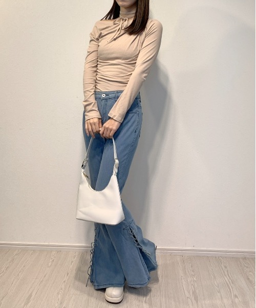 今週限定出品【バズリデニム】 SLY ブルーフレアデニムパンツ24インチ フレアライトブルーデニムパンツ | レディースファッション通販
