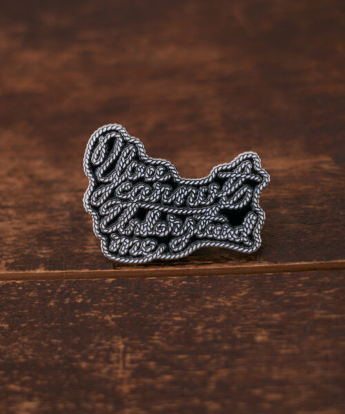 BIRTHDAY BAR（バースデイバー）の「PINS（バッジ・レディース・ブルー/ブラック/レッド系その他/レッド/ピンク/イエロー/ゴールド/ブラック系その他/ピンク系その他/ブルー系その他/グリーン・0）」の3枚目の写真