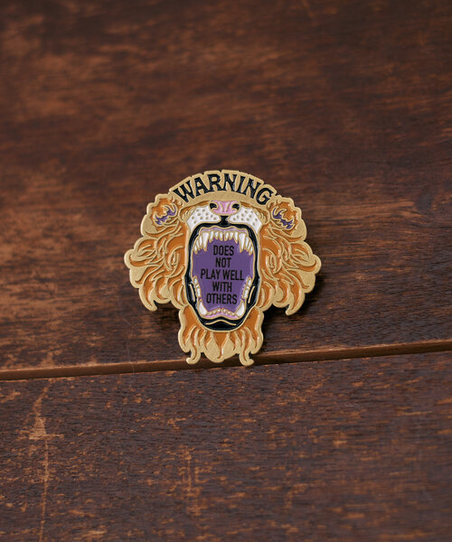 BIRTHDAY BAR（バースデイバー）の「PINS（バッジ・レディース・ブルー/ブラック/レッド系その他/レッド/ピンク/イエロー/ゴールド/ブラック系その他/ピンク系その他/ブルー系その他/グリーン・0）」の11枚目の写真