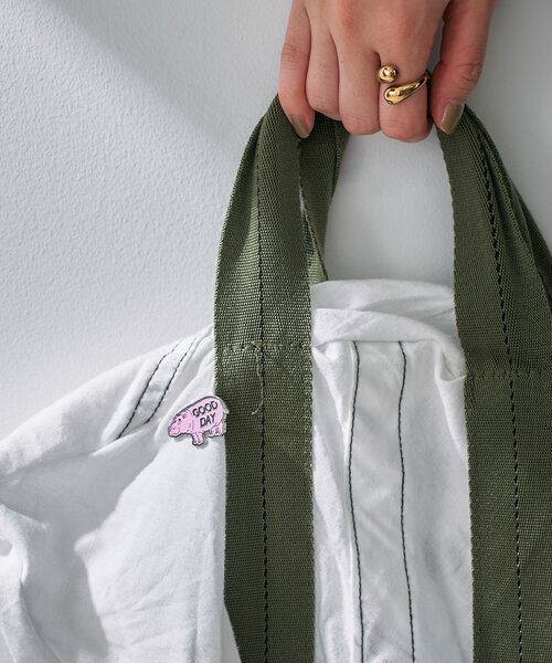 BIRTHDAY BAR（バースデイバー）の「PINS（バッジ・レディース・ブルー/ブラック/レッド系その他/レッド/ピンク/イエロー/ゴールド/ブラック系その他/ピンク系その他/ブルー系その他/グリーン・0）」の21枚目の写真