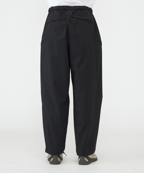 KEEN(キーン)の「NYLON RELAXED PANTS / ナイロン リラックスド パンツ / ロングパンツ(その他パンツ・レディース・ブラック・M/S/L/XL)」の6枚目の写真