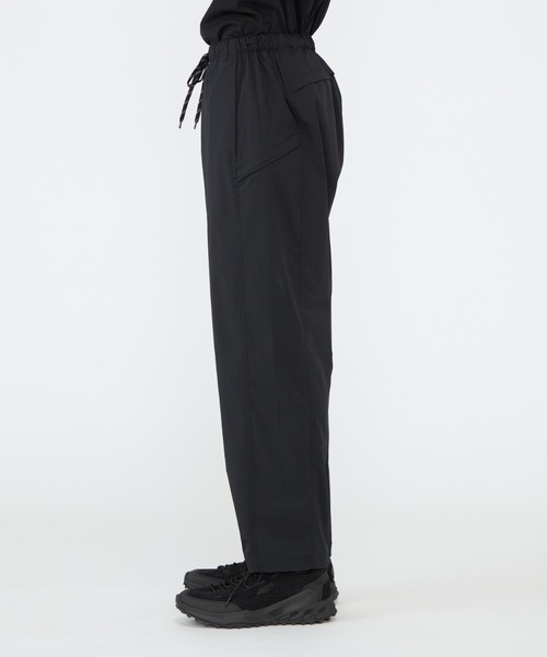 KEEN(キーン)の「NYLON RELAXED PANTS / ナイロン リラックスド パンツ / ロングパンツ(その他パンツ・レディース・ブラック・M/S/L/XL)」の9枚目の写真