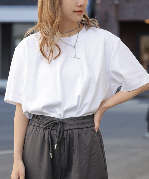 Calvin Klein（カルバン・クライン）の「Calvin Klein/カルバンクライン SS REG LIQUID COTTON TEE Tシャツ メンズ 秋物 秋服 2026年秋冬（Tシャツ/カットソー・メンズ・グレー/ホワイト/ブラック・XL/L/M/S）」の18枚目の写真