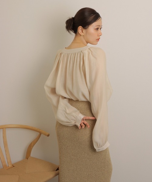 LAULEN(ローレン)の「washer skipper neck blouse /ワッシャー加工 スキッパー ネックブラウス(シャツ/ブラウス・レディース・ブラック/アイボリー・FREE)」の4枚目の写真
