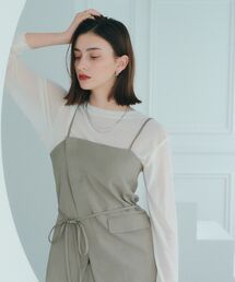 クルーネックレイヤードシアートップス