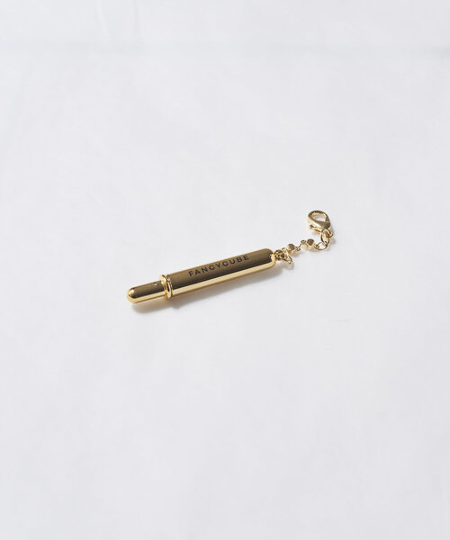 BIRTHDAY BAR（バースデイバー）の「FANCY CUBE（リップクリーム・レディース・レッド/イエロー/ベビーピンク・0）」の8枚目の写真