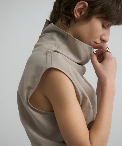 CREDONA（クレドナ）の「DRAPE STITCH SHIRTS/ドレープステッチシャツ（シャツ/ブラウス・レディース・ベージュ/ネイビー/ホワイト・FREE）」の8枚目の写真