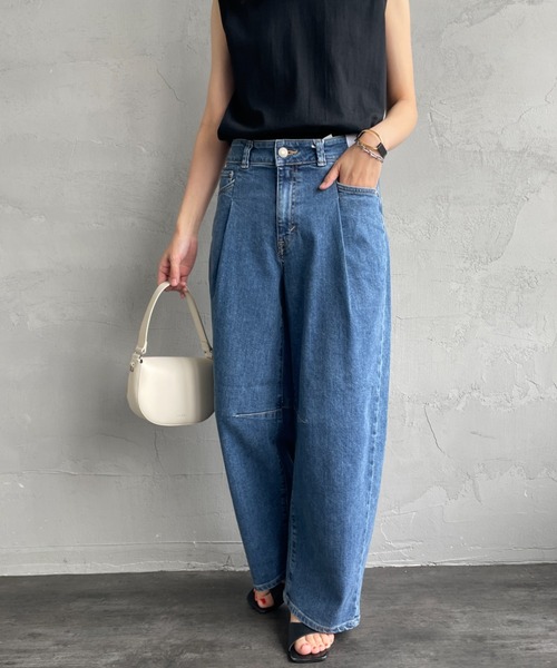 SOMETHING（サムシング）の「[SOMETHING/サムシング] HANA タックカーブテーパード デニムパンツ（デニムパンツ・レディース・ライトインディゴブルー/ブラック/インディゴブルー・XS/S/M）」の17枚目の写真