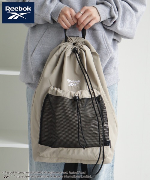 Reebok(リーボック)の「【Reebok/リーボック】ドローストリング ワンショルダーバッグ(ショルダーバッグ・メンズ・ブラック/ベージュ/シルバー・FREE)」の2枚目の写真