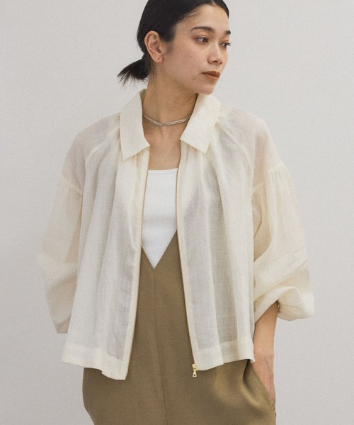 SALON adam et rope'（サロン アダム エ ロペ）の「【WEB限定】シアーリネンジップブラウス/ブルゾン［冷房対策・日除け］（シャツ/ブラウス・レディース・ブラック/オフホワイト/ブラウン系その他2・FREE）」の2枚目の写真