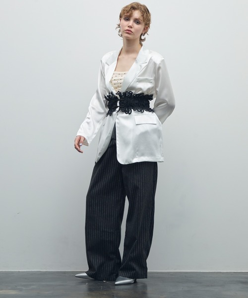 uyu.(ウユ)の「フリルドッキングストライプパンツ【uyu./ウユ】(その他パンツ・レディース・ダークグレー/ブラック・FREE)」の20枚目の写真