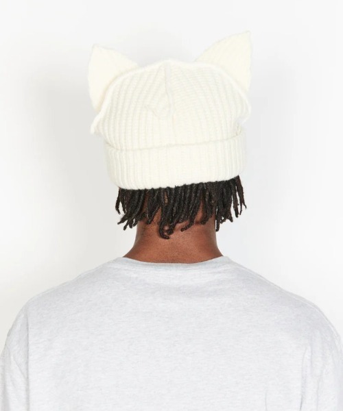Charles Jeffrey Loverboy（チャールズジェフリーラバーボーイ）の「Charles Jeffrey LOVERBOY/チャールズジェフリーラバーボーイ/CHUNKY EARS BEANIE（ニットキャップ/ビーニー・レディース・ブラック/ホワイト系2/エンジ/モスグリーン/ピンク/ブルー・F）」の12枚目の写真