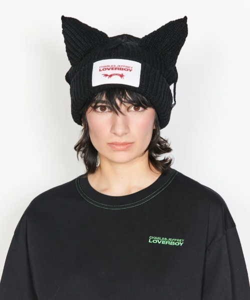Charles Jeffrey Loverboy（チャールズジェフリーラバーボーイ）の「Charles Jeffrey LOVERBOY/チャールズジェフリーラバーボーイ/CHUNKY EARS BEANIE（ニットキャップ/ビーニー・レディース・ブラック/ホワイト系2/エンジ/モスグリーン/ピンク/ブルー・F）」の13枚目の写真