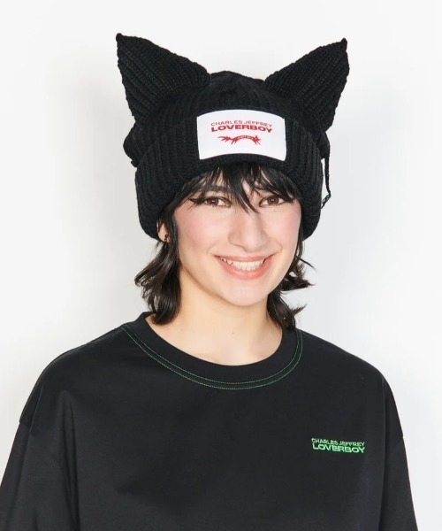 Charles Jeffrey Loverboy（チャールズジェフリーラバーボーイ）の「Charles Jeffrey LOVERBOY/チャールズジェフリーラバーボーイ/CHUNKY EARS BEANIE（ニットキャップ/ビーニー・レディース・ブラック/ホワイト系2/エンジ/モスグリーン/ピンク/ブルー・F）」の14枚目の写真