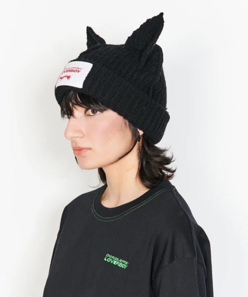 Charles Jeffrey Loverboy（チャールズジェフリーラバーボーイ）の「Charles Jeffrey LOVERBOY/チャールズジェフリーラバーボーイ/CHUNKY EARS BEANIE（ニットキャップ/ビーニー・レディース・ブラック/ホワイト系2/エンジ/モスグリーン/ピンク/ブルー・F）」の15枚目の写真