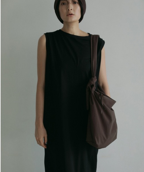 anuke（アンヌーク）の「Sleeveless Tuck Onepiece（ワンピース・レディース・アイボリー/ブラック・36inch/38inch）」の6枚目の写真
