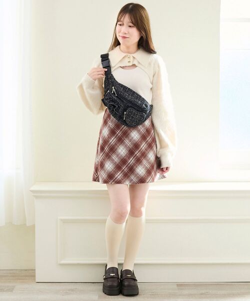 MAJESTIC LEGON（マジェスティックレゴン）の「ハート×フリルウエストポーチ（ボディバッグ/ウエストポーチ・レディース・アイボリー/ピンク/ブラック/ホワイト系その他2/ブラック系その他・FREE）」の16枚目の写真
