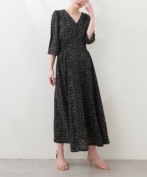 natural couture(ナチュラルクチュール)の「レトロ小花ワンピース(ワンピース・レディース・その他2/その他1/ネイビー/ピンクベージュ・LARGE/MEDIUM)」の7枚目の写真