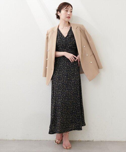 natural couture(ナチュラルクチュール)の「レトロ小花ワンピース(ワンピース・レディース・その他2/その他1/ネイビー/ピンクベージュ・LARGE/MEDIUM)」の10枚目の写真