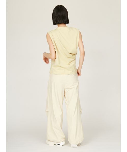 emmi atelier パラシュートパンツ ivory 0 新品未使用 タグ付 emmi atelier パラシュートパンツ ivory 0 新品未使用 タグ付