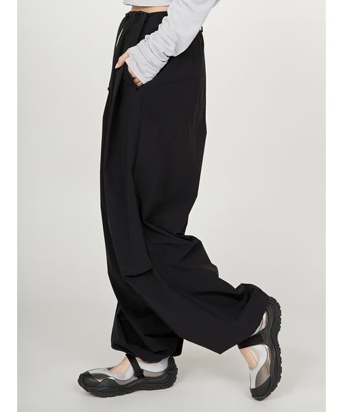 パラシュートパンツ（その他パンツ）｜emmi（エミ）の