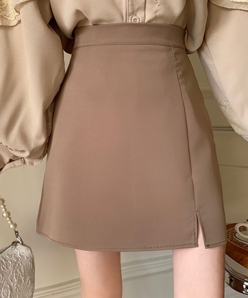 2ly2（トゥーリートゥー）の「シンプル＆クール！サイドスリット入りミニスカート（スカート・レディース・ブラック/グレー/イエロー/ピンク/ブラウン/ホワイト・FREE）」の4枚目の写真