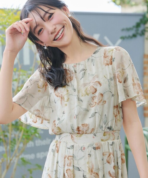 Tiaclasse（ティアクラッセ）の「大花柄シフォンワンピース（ワンピース・レディース・ブルー/ブラック/ライトベージュ/ネイビー/グレイッシュベージュ・S/M/L）」の22枚目の写真
