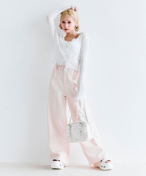 OLIVE des OLIVE（オリーブデオリーブ）の「ビーズリボンVカーデ（カーディガン/ボレロ・レディース・オフホワイト/ブラック/ピンク/イエロー・FREE）」の10枚目の写真