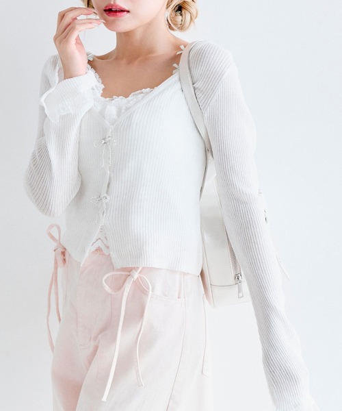 OLIVE des OLIVE（オリーブデオリーブ）の「ビーズリボンVカーデ（カーディガン/ボレロ・レディース・オフホワイト/ブラック/ピンク/イエロー・FREE）」の2枚目の写真