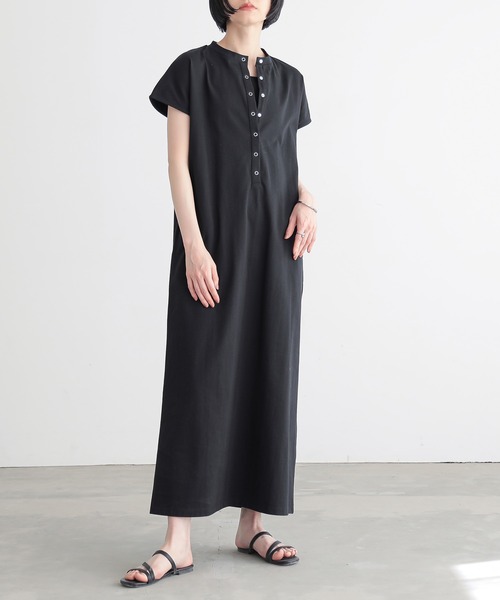 for/c（フォーシー）の「[低身長向けサイズ有]汗シミ防止ヘンリーネックワンピース【サスティナブル】（ワンピース・レディース・ブラウン/ブラック・PM/PL/M/L）」の18枚目の写真