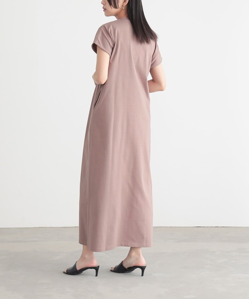 for/c（フォーシー）の「[低身長向けサイズ有]汗シミ防止ヘンリーネックワンピース【サスティナブル】（ワンピース・レディース・ブラウン/ブラック・PM/PL/M/L）」の9枚目の写真