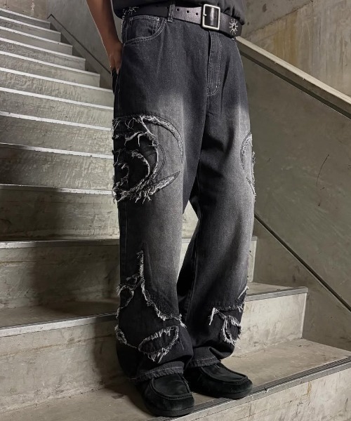 A‘gem 9（エージェムナイン）の「A'GEM/9 × .kom『FREEDEE/フリーディー』サイドカットオフバギーデニム（デニムパンツ・メンズ・ブラック/ブルー・L）」の2枚目の写真