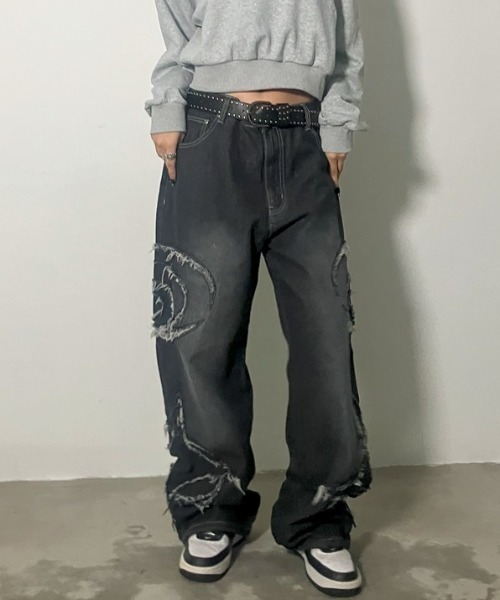 A‘gem 9（エージェムナイン）の「A'GEM/9 × .kom『FREEDEE/フリーディー』サイドカットオフバギーデニム（デニムパンツ・メンズ・ブラック/ブルー・L）」の4枚目の写真