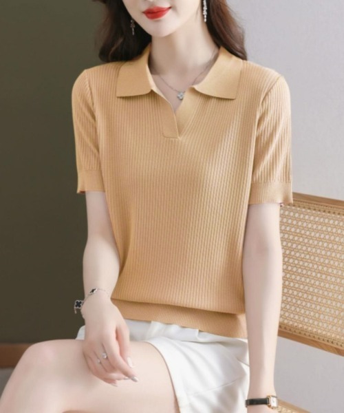 BLANC FICELLE（ブランフィセル）の「キーネック　ポロシャツ（シャツ/ブラウス・レディース・ブラック/アイボリー/ブルー/キャメル・S/M/L）」の14枚目の写真