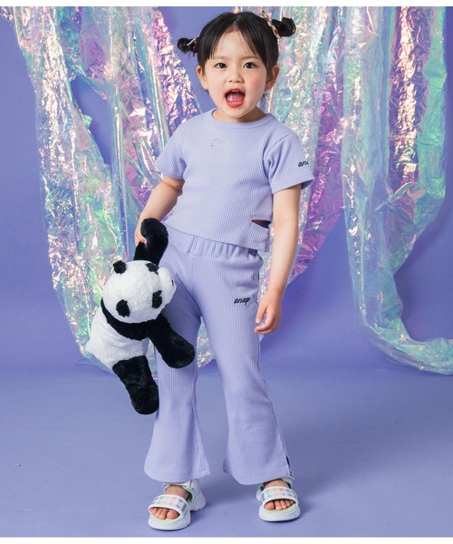 ANAP kids(アナップキッズ)の「ラインストーン ロゴ スリット フレア テレコ パンツ【セットアップ着用可】(その他パンツ・キッズ・ブラック/ラベンダー・110/130/120)」の17枚目の写真