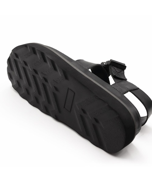 MOHI（モヒ）の「MOHI モヒ クロスベルトサムリングサンダル（サンダル・レディース・ホワイト/ブラック・35/36/37/38）」の5枚目の写真