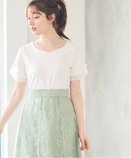 12Twelve Agenda(トゥエルブ アジェンダ)の「ハートネック異素材タックスリーブカットソープルオーバー(Tシャツ/カットソー・レディース・オフホワイト/ブラック/サックスブルー・M)」の9枚目の写真