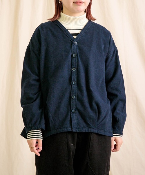 Brocante（ブロカント）の「[Brocante / ブロカント] 20sフランネル カルディガンシャツ（シャツ/ブラウス・レディース・ダークグリーン/チャコールグレー/アイボリー/ネイビー・2）」の4枚目の写真