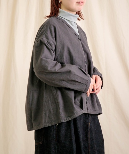 Brocante（ブロカント）の「[Brocante / ブロカント] 20sフランネル カルディガンシャツ（シャツ/ブラウス・レディース・ダークグリーン/チャコールグレー/アイボリー/ネイビー・2）」の12枚目の写真