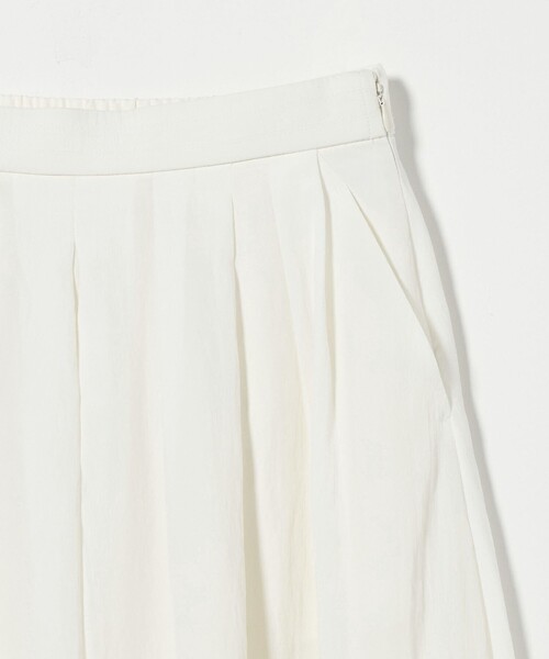 green label relaxing（グリーンレーベルリラクシング）の「フレア スカート ホワイト -撥水-（スカート・レディース・ホワイト・36/38）」の12枚目の写真