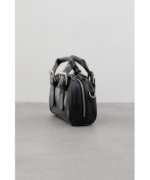 AZUL by moussy（アズールバイマウジー）の「バックルベルトハンドルバッグ（ショルダーバッグ・レディース・ブラック/レッド/アンティークシルバー・FREE）」の6枚目の写真