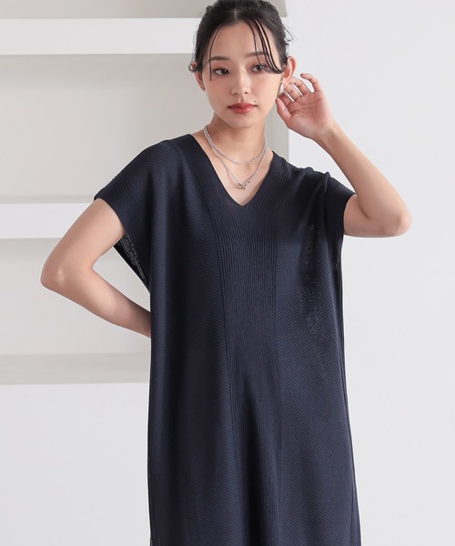 n'OrLABEL(ノアールレーベル)の「Vネックニットチュニック(ニット/セーター・レディース・グレー/ネイビー/ベージュ・2/1)」の14枚目の写真